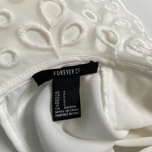 Forever 21 White Short Sleeve Blouse Small - Picture 9 of 10